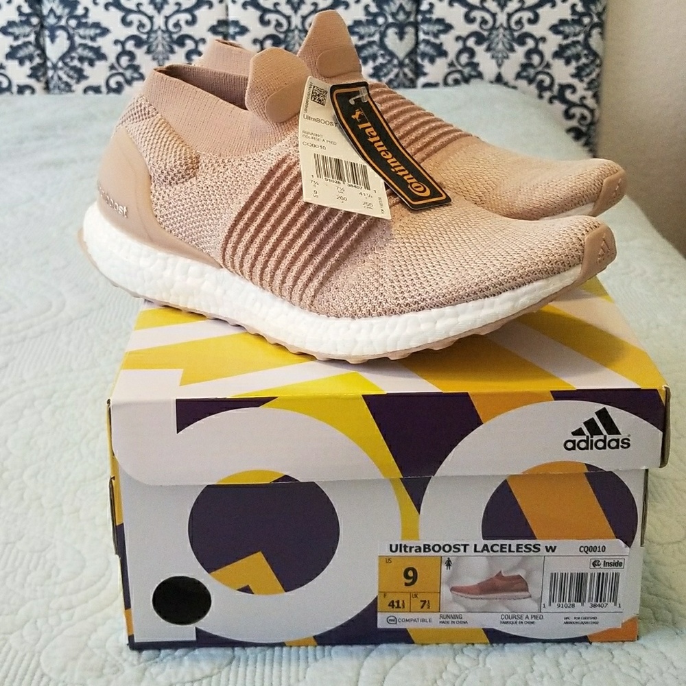 Adidas Ultraboost Laceless Shoes in Blush Pink!